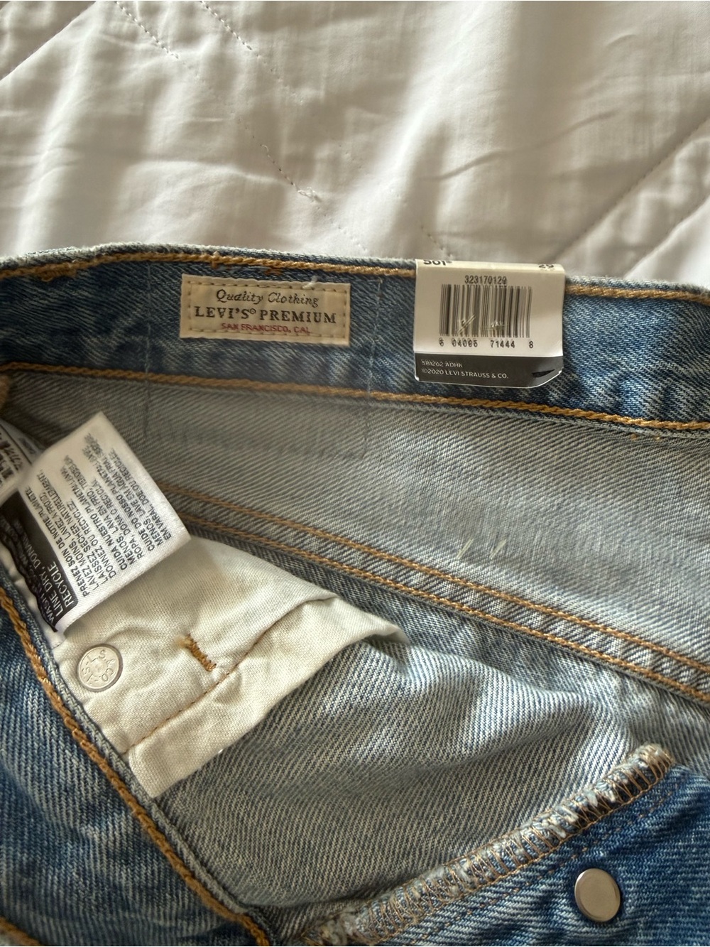 Distressed Light Levi’s Blue Denim Women's Shorts - Picture 3 of 4